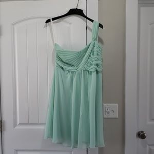 David's Bridal F15917